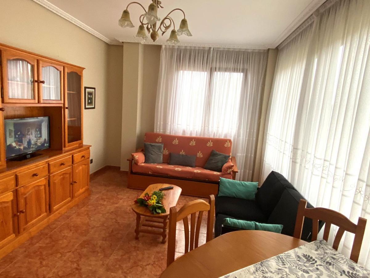 נוחה Apartamentos Pineda מראה חיצוני תמונה