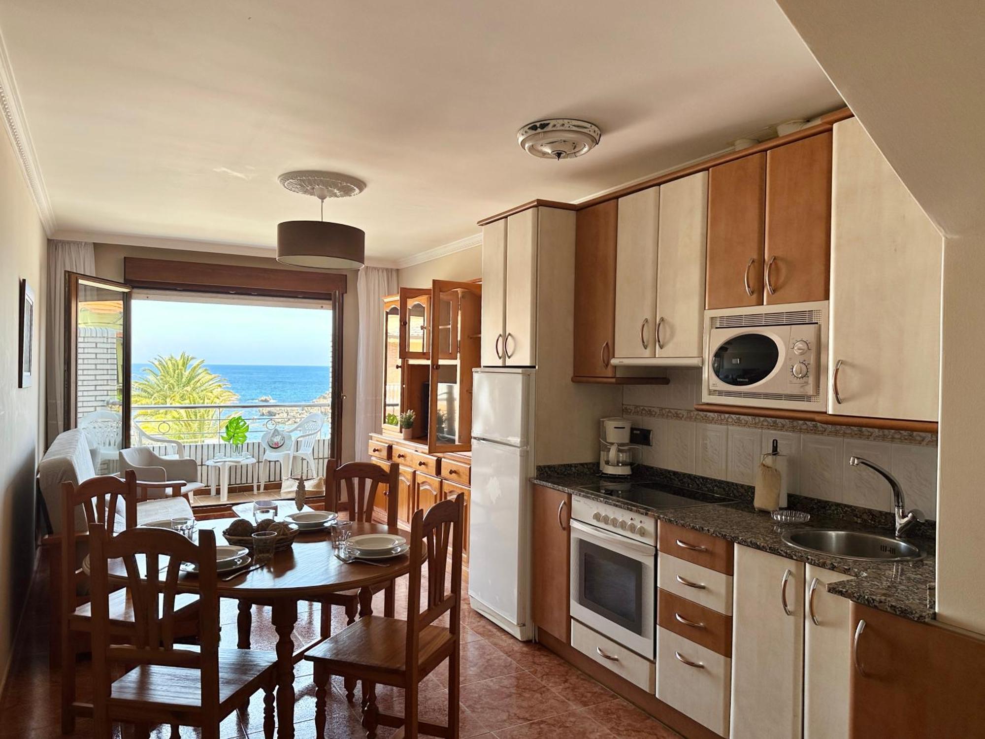 נוחה Apartamentos Pineda מראה חיצוני תמונה