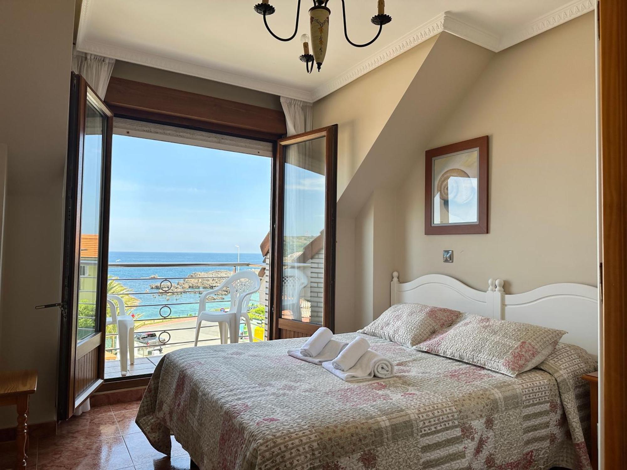נוחה Apartamentos Pineda מראה חיצוני תמונה