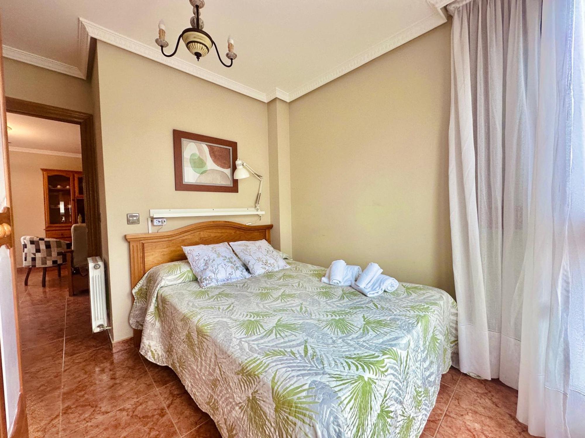 נוחה Apartamentos Pineda מראה חיצוני תמונה