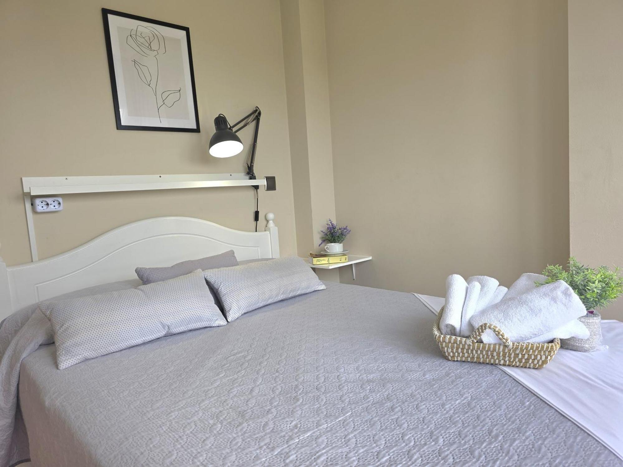 נוחה Apartamentos Pineda מראה חיצוני תמונה